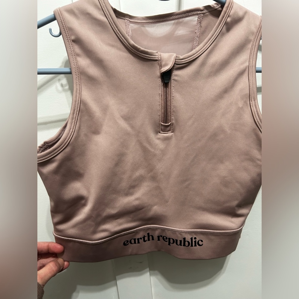 Earth‎ Republic Sports Bra Size Medium | Color is Mauve